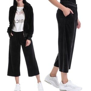 Juicy Couture Black Label Velour Cropped Pants‎ NWT